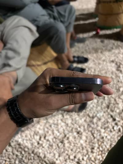 "Upgrade to iPhone 14 Pro - Best Deals Here!"