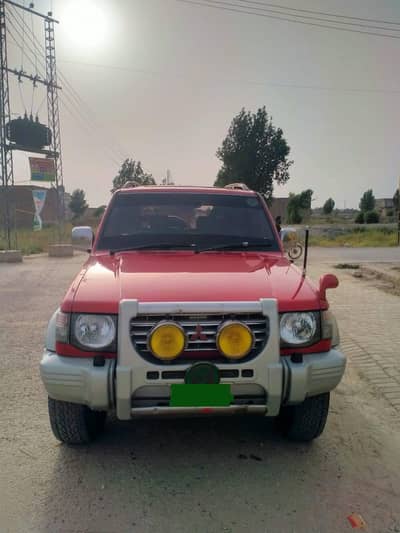 Mitsubishi Pajero 3.0 Paterol.