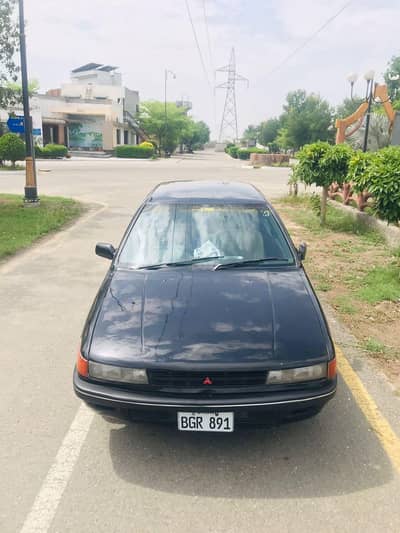 Mitsubishi Lancer Standard variant AC chill