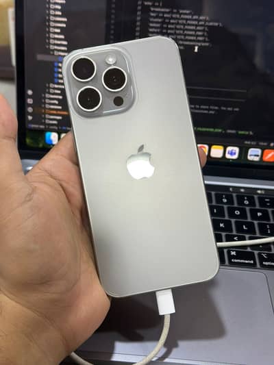 Iphone 15 pro max 256 FU natural titanium