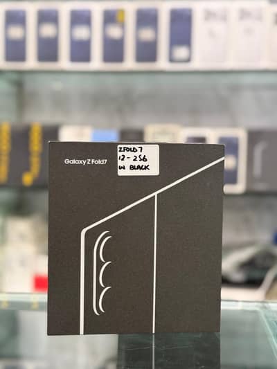 Samsung galaxy Z Fold 7  Black256 gb  W Boxpack Nonactive