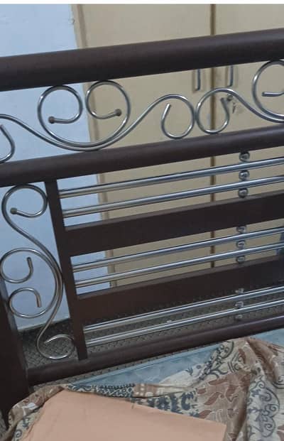 heavy gage iron bed six by six and half