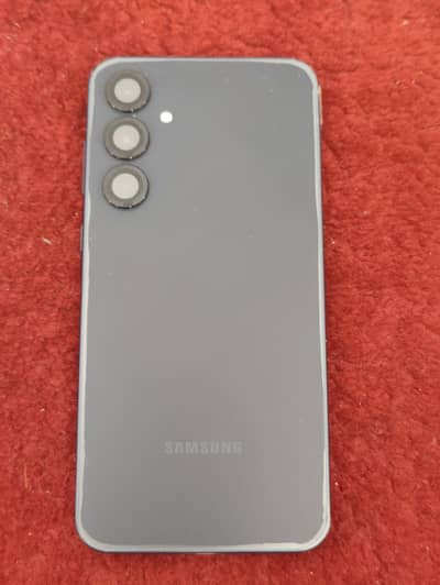 new condition mobile warranty 8 months ke baqi hai