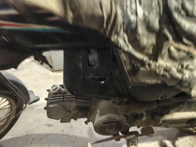 CD 70 Honda dream black 2016 model