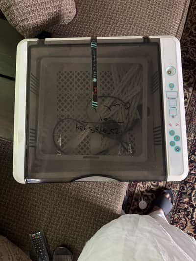 Incubator 22 eggs maunal/36 HHD mini automatic incubator imported