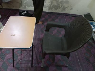 Study Table and chairs