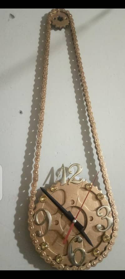 motorcycle Ke Chain se bani Hui Ghadi for Sel