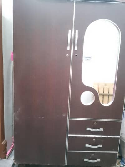 2door almari with all keys