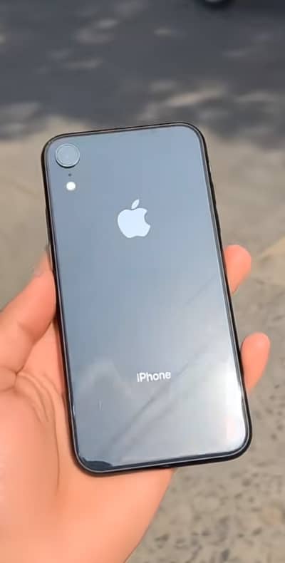 Apple iPhone XR