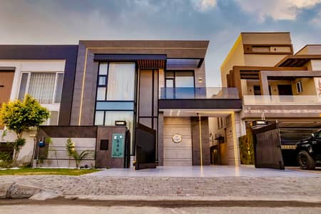 10 Marla Luxurious Designer House For Sale In The Heart Of Bahria Orchard Phase 1 | Premium Living| Modern Architecture