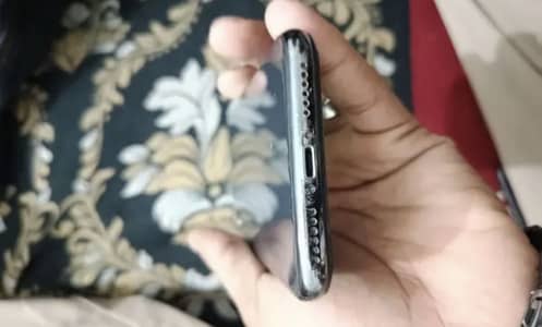 Iphone x {Factory Unlock}