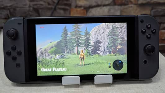 Nintendo Switch V2 - All Accessories + 128GB SD Card (Non Jailbreak)