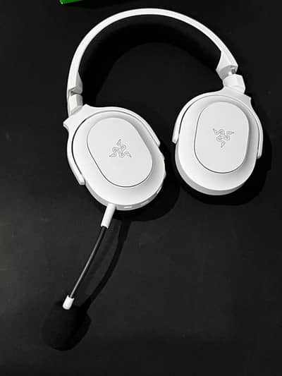 (LIKE NEW) Razer Barracuda X Chroma | Premium RGB Gaming Headphones