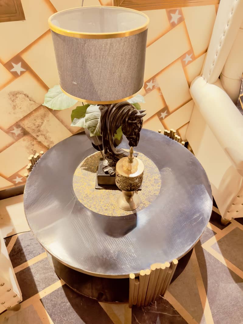 Round center table 3/3 3