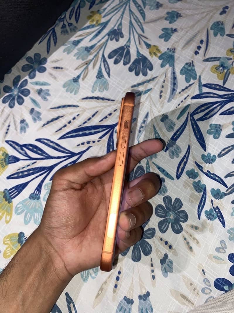 Iphone 17 pro 4