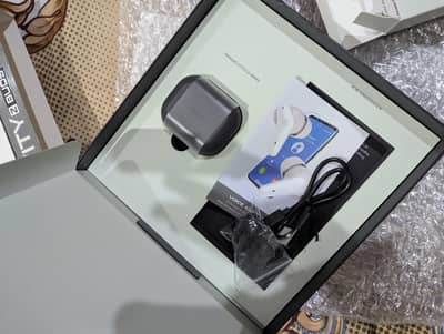 Zero Lifestyle Gravity buds 5 days used only