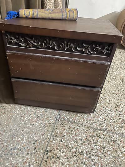 bed dressing side table urgent sale