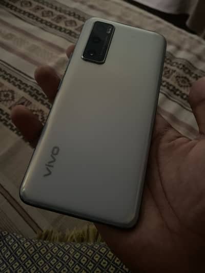 Vivo v20SE 8/128gb