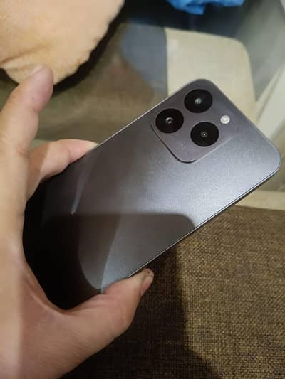 Realme 15T 10/10 2months used