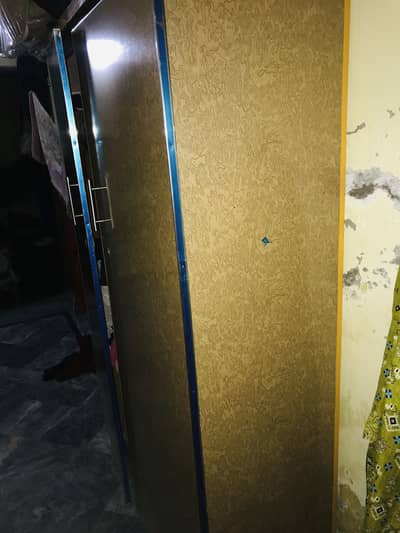 Double door wood almari