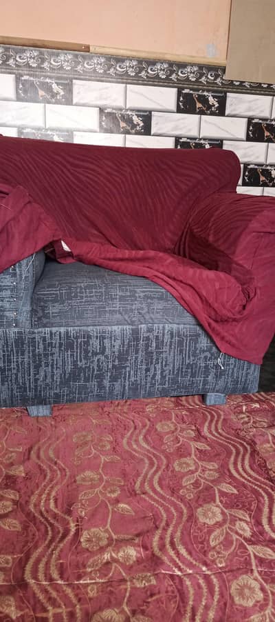 5 Seater sofa for sale