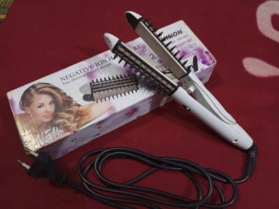 Hair straightener