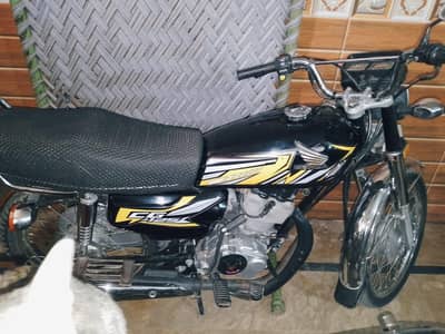 honda 125 2023 model  urgent sale