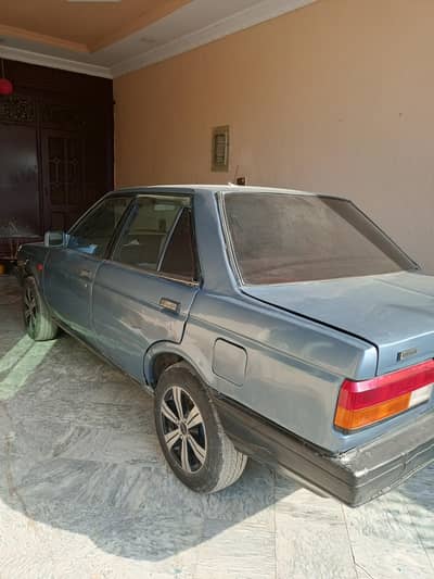 Nissan Sunny B12 1986