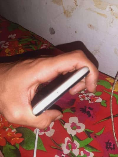 4+4 128 gb all ok hai