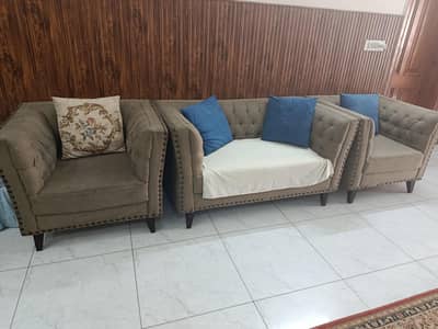 Seven seater coushans included