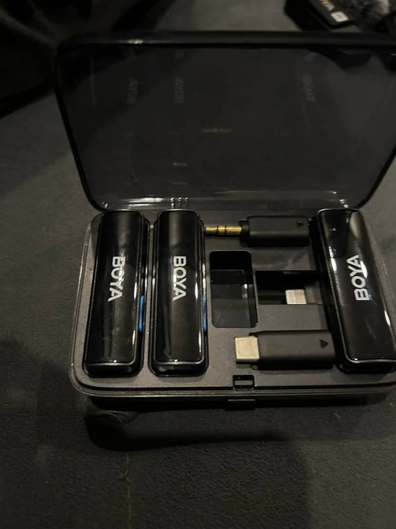 Boya mics 5