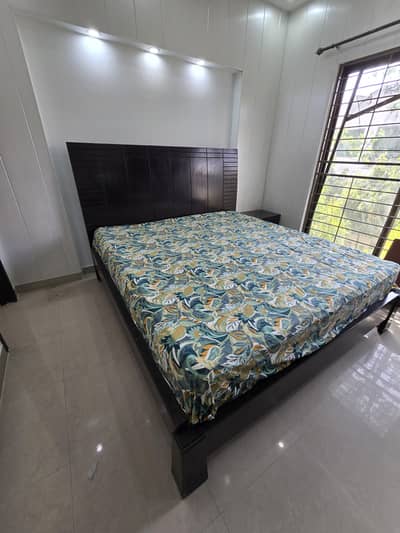 Double Bed with Two Side Tables and Dressing Table / Home furniture