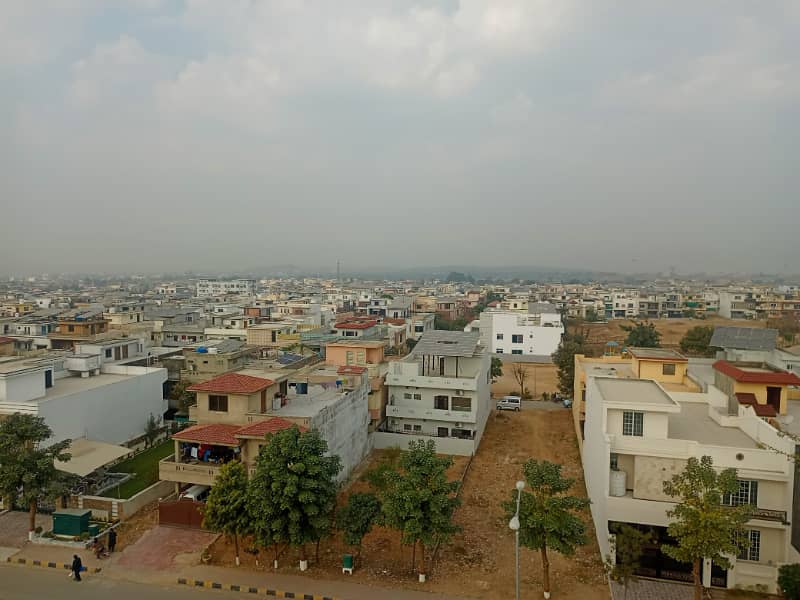 30x60 (8 Marla Plot) 2