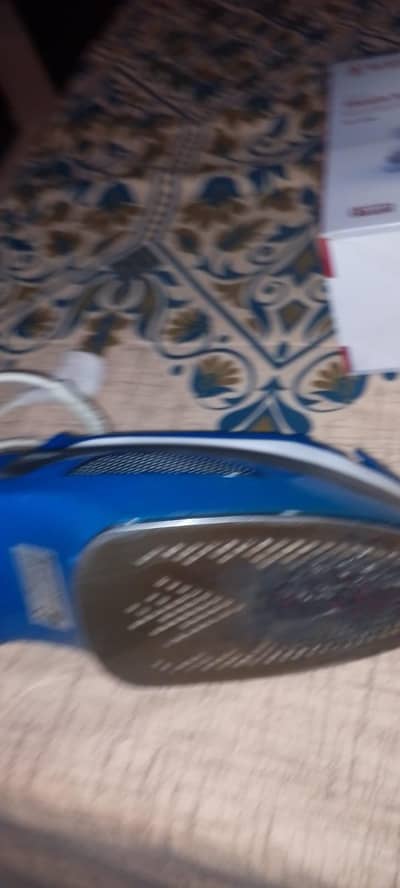 steam iron 8/10