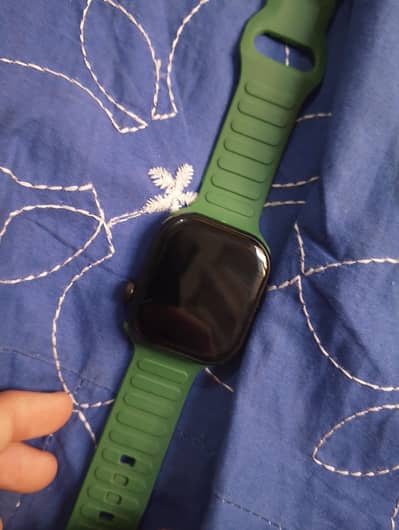 smart wach edge screen with seven step