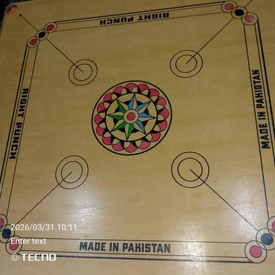 carrom bord in good condition looke like new