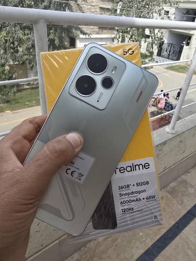 Realms 14 5G 12\256 full box