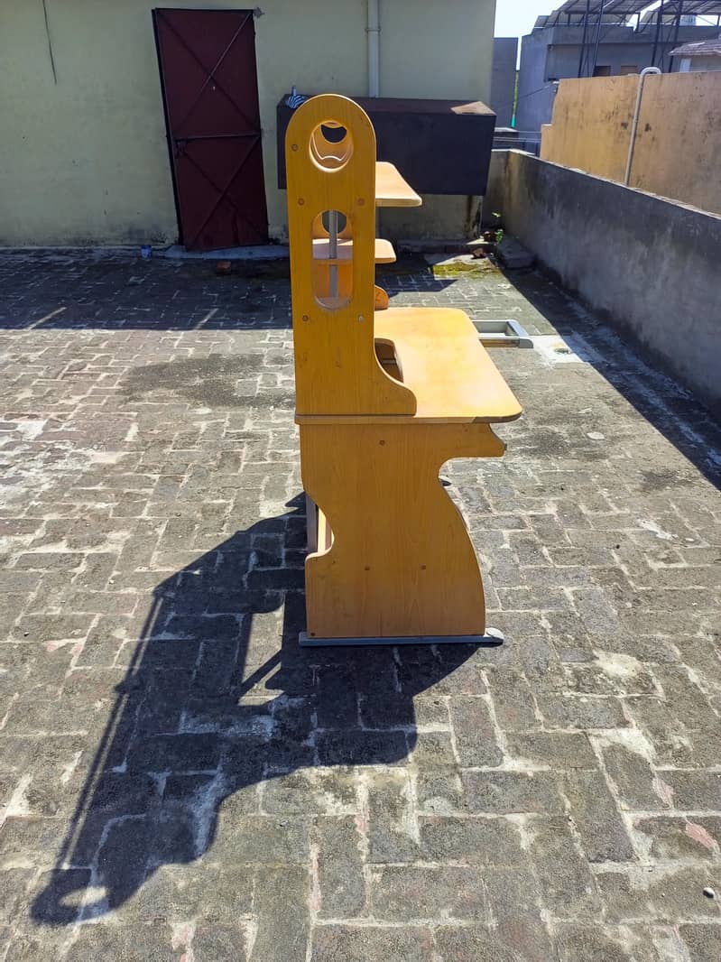 Kids Computer Table 2