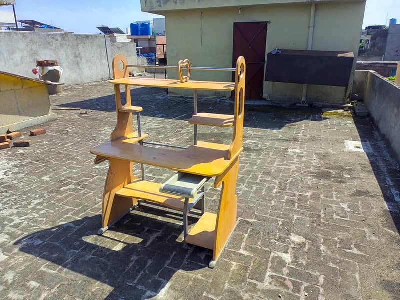 Kids Computer Table 4