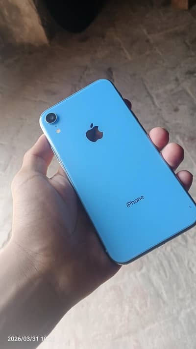 iphone XR 64 gb blue color