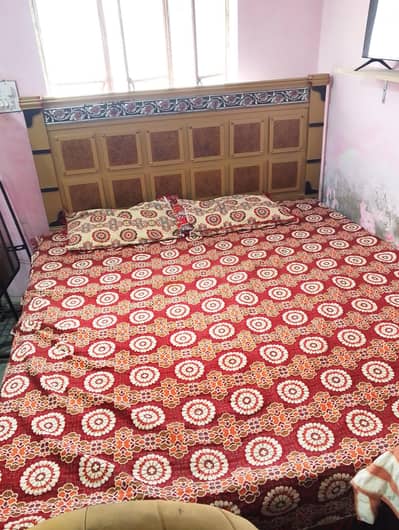 Double Bed in 25k with Mattress