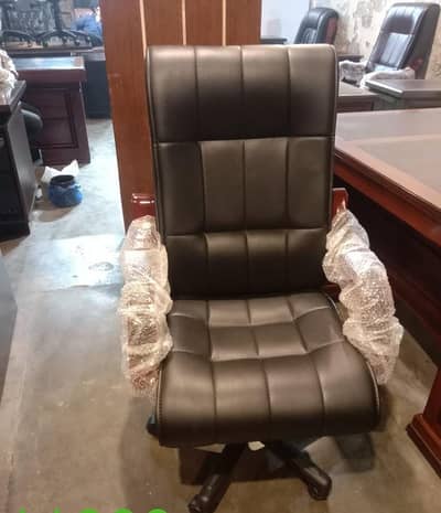 Boss chair-Counter chair-Comfortable chair-Master chair-Office chair