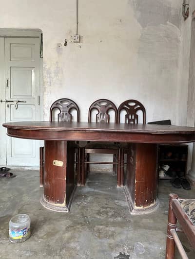 6 chairs and 1 table complete set in wood