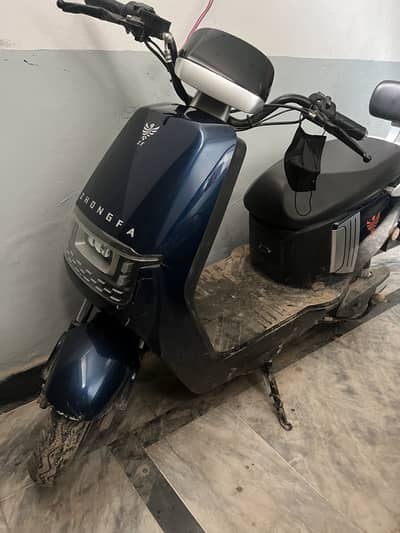 Zhongfa n1 ev scooter