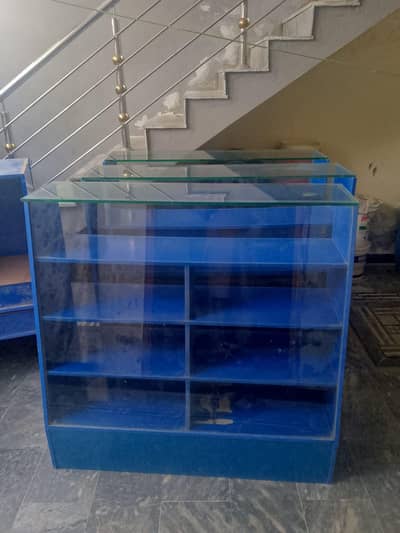 bilkul new hai best for beakrey and cosmetics shop