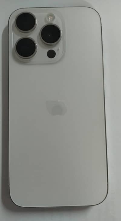 iPhone 15 Pro pearl white 4 month sim activation factory unlock