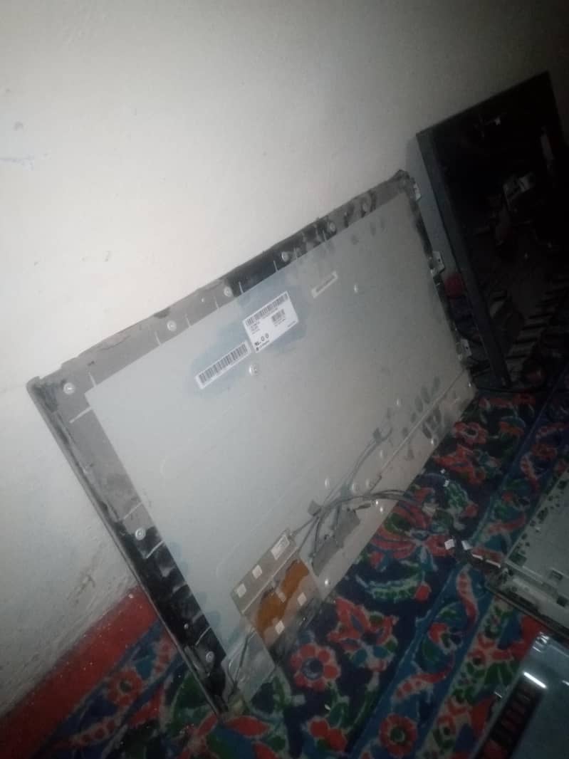 Need 27inch panel 2