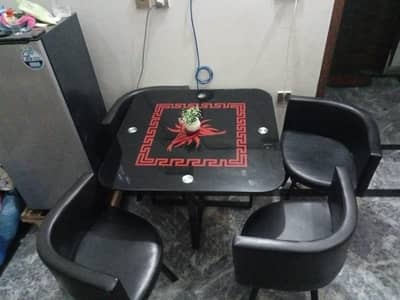 dinning table for urgent sale