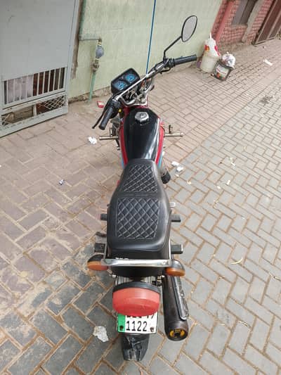 Honda 125 with 1122 auction number 03426106225