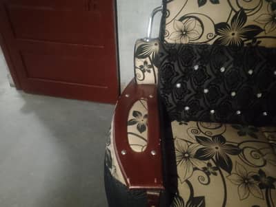 A1 condition just like new Sofa Set.